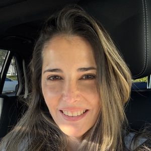 Meet your Posher, Carolina